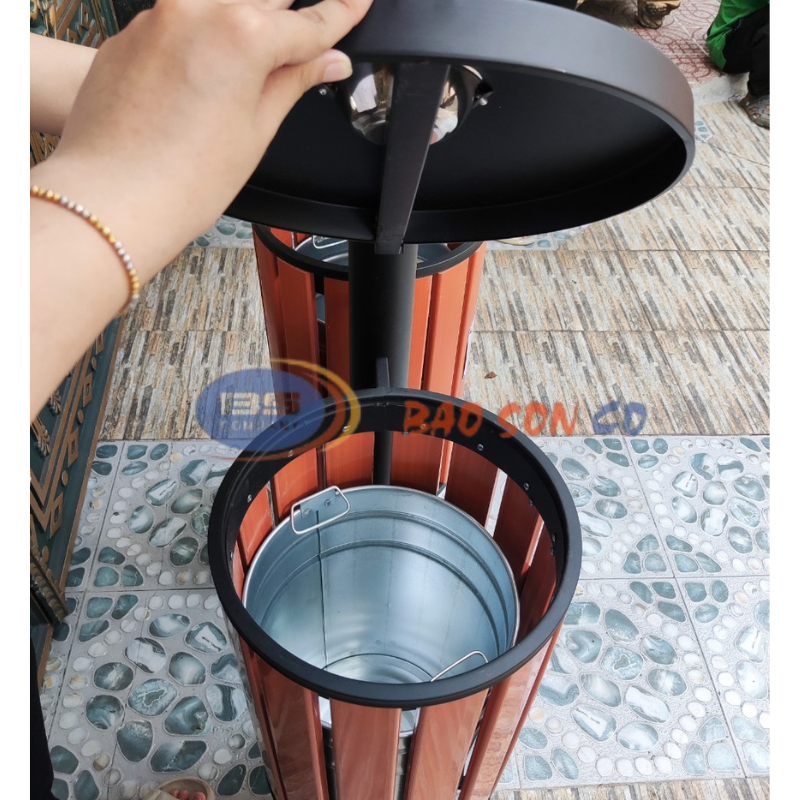 Thùng rác ngoài trời Thùng rác ngoài trời