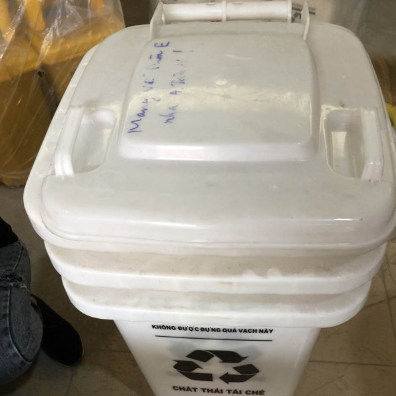 Thùng rác nhựa 60l Thùng rác nhựa 60l