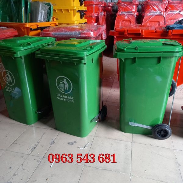 Thùng rác 240l đạp chân bên hông